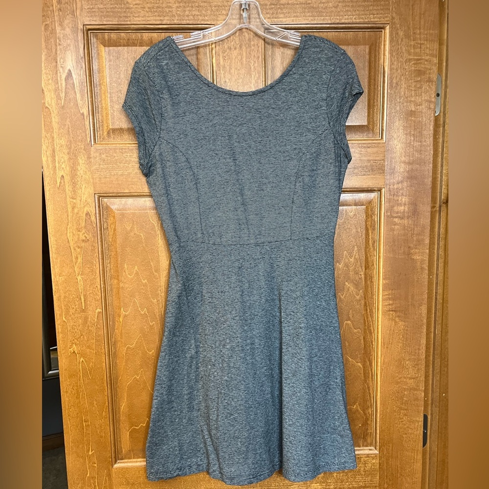 Old Navy black & white striped dress SZ M